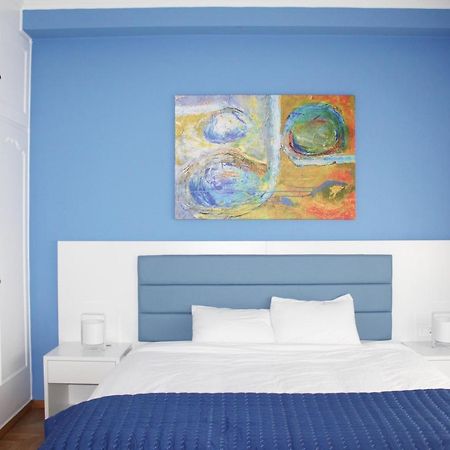 Cheery Apartment In The Center Of Athena Bagian luar foto