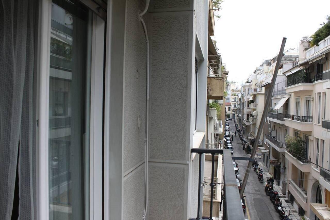 Cheery Apartment In The Center Of Athena Bagian luar foto