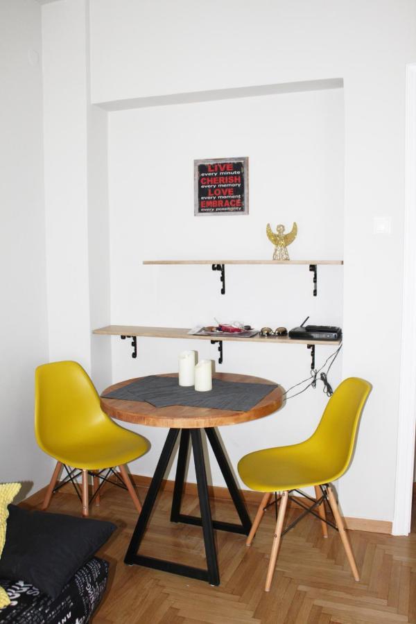 Cheery Apartment In The Center Of Athena Bagian luar foto