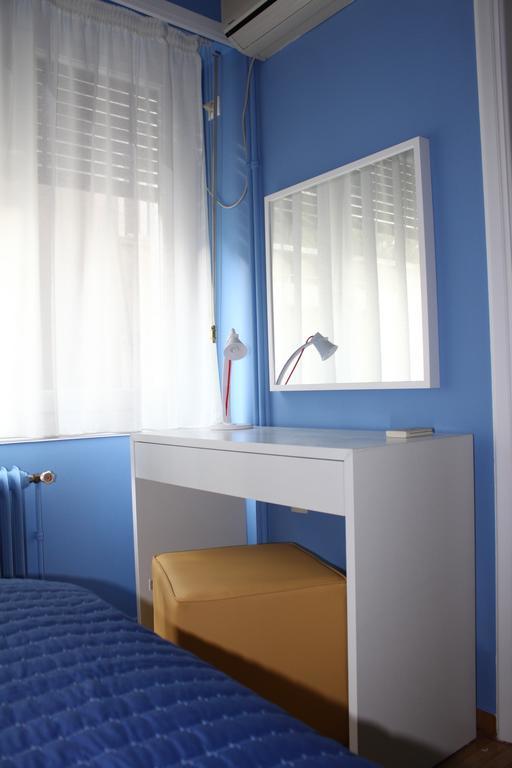 Cheery Apartment In The Center Of Athena Bagian luar foto