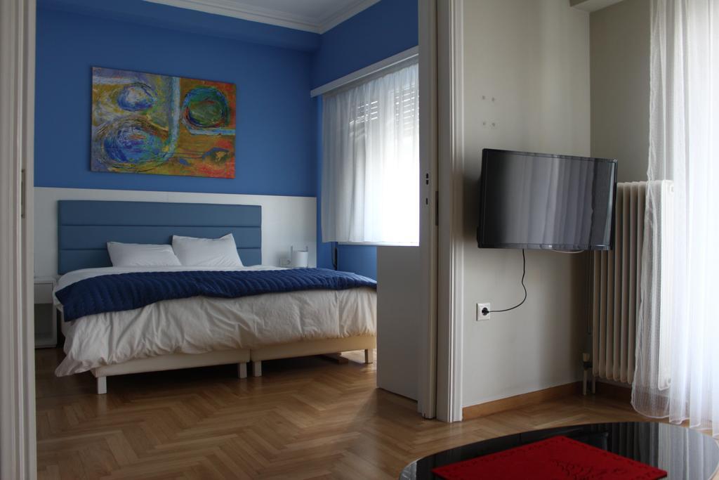 Cheery Apartment In The Center Of Athena Bagian luar foto